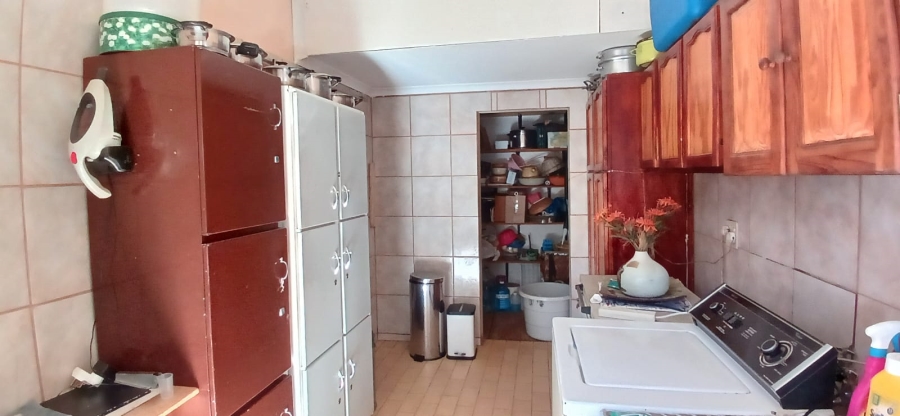 5 Bedroom Property for Sale in La Provance Free State